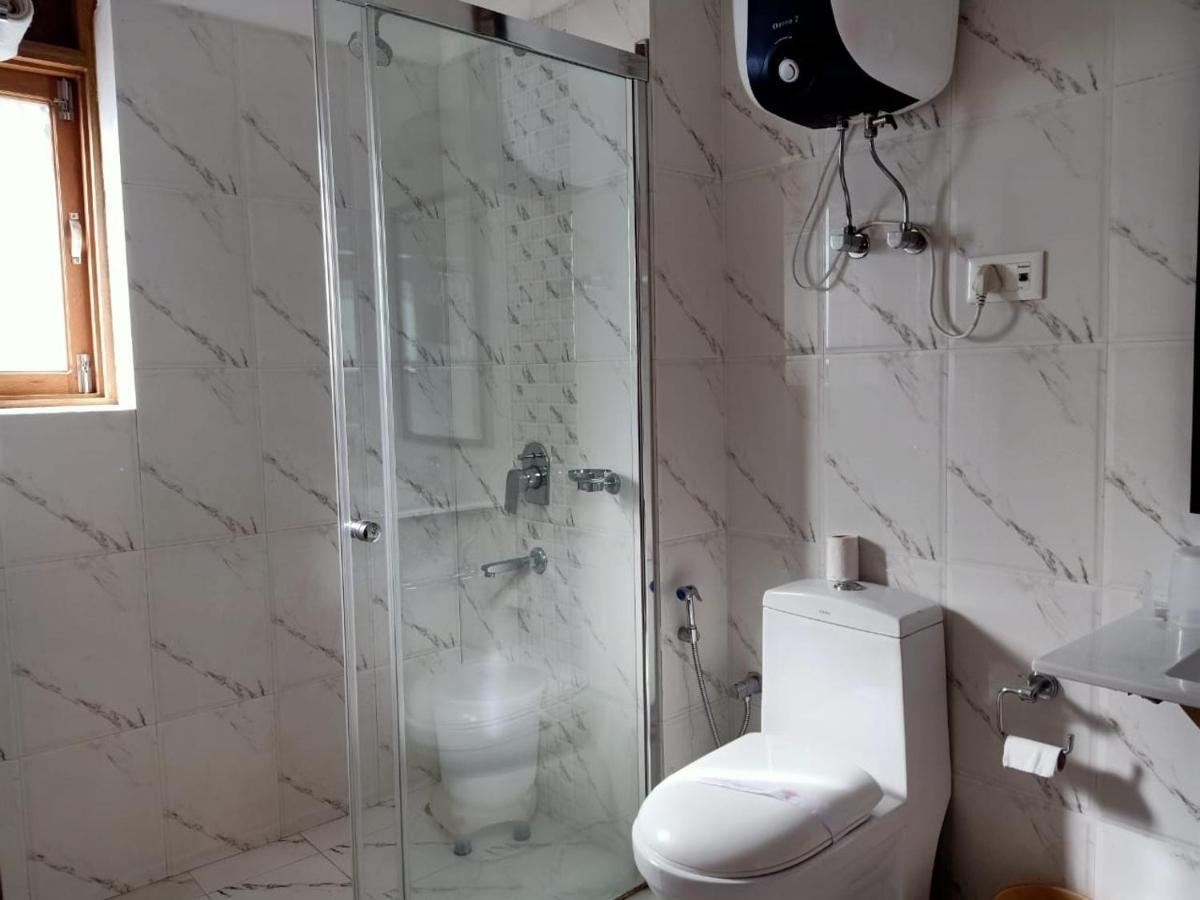 Shingar Regency Hotel Manāli Eksteriør billede