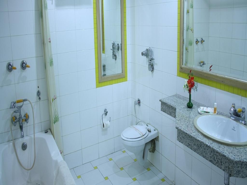Shingar Regency Hotel Manāli Eksteriør billede