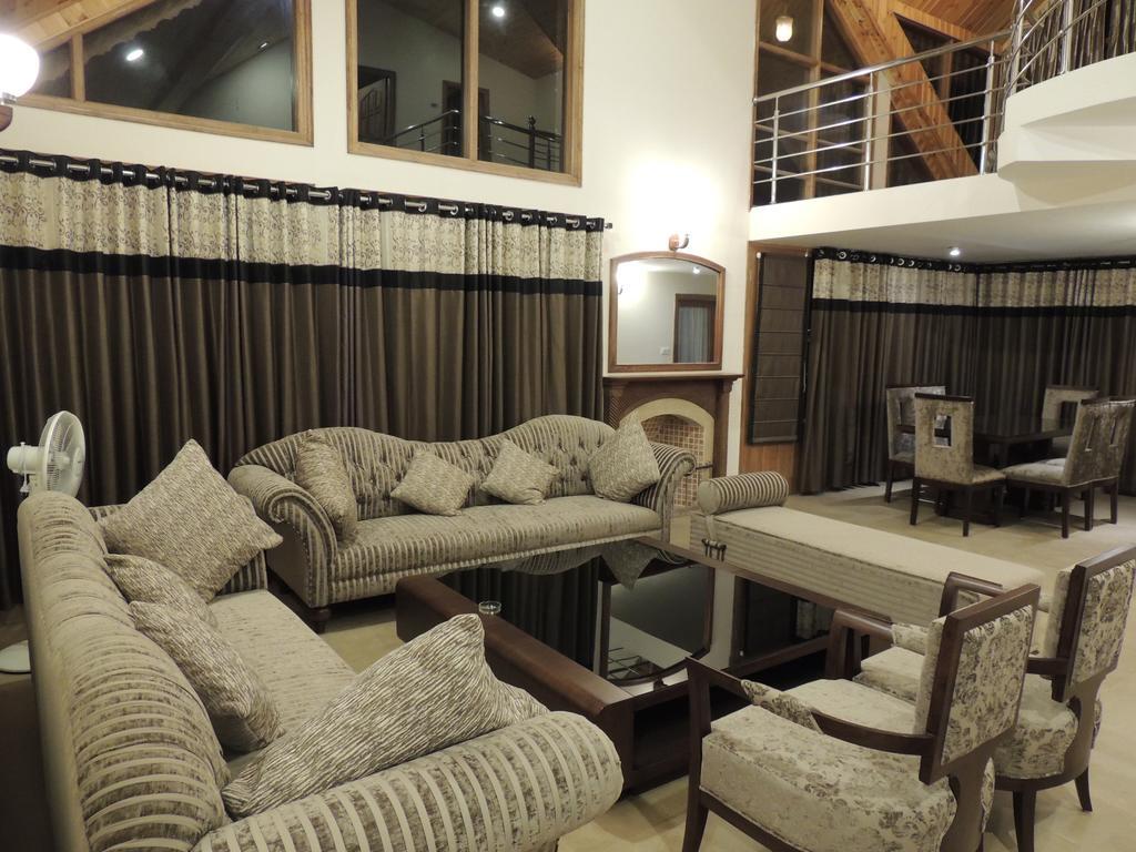 Shingar Regency Hotel Manāli Eksteriør billede