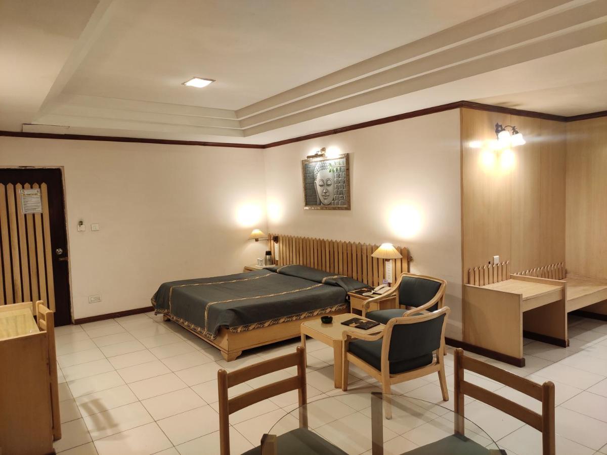 Shingar Regency Hotel Manāli Eksteriør billede